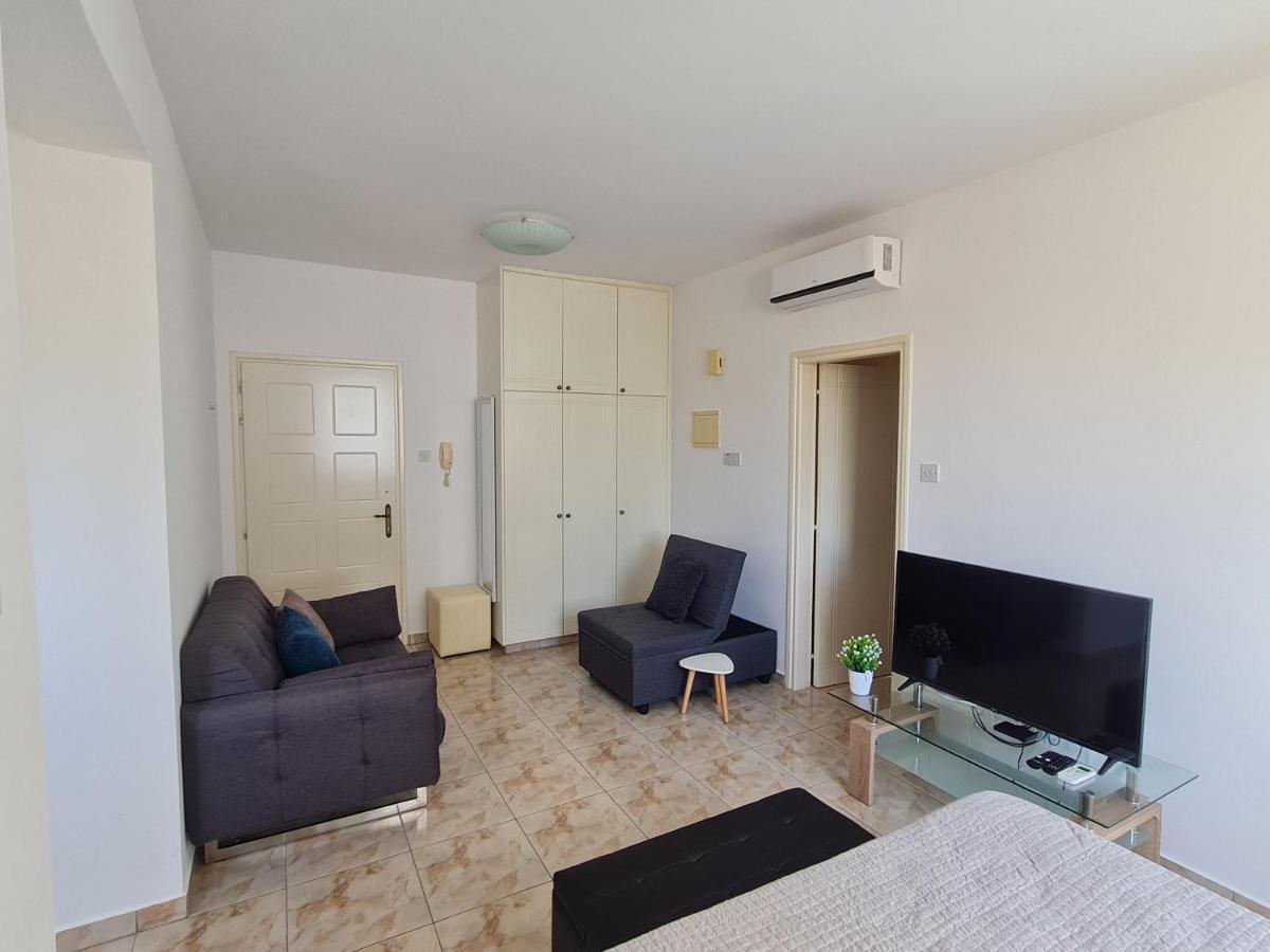 Laertis 2 Complex, Studio Apartment 106 - By Imh Travel & Tours بافوس المظهر الخارجي الصورة