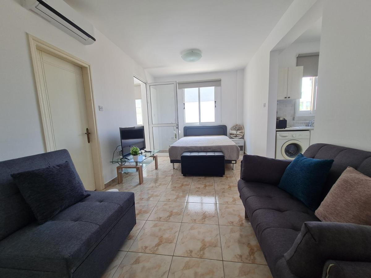 Laertis 2 Complex, Studio Apartment 106 - By Imh Travel & Tours بافوس المظهر الخارجي الصورة
